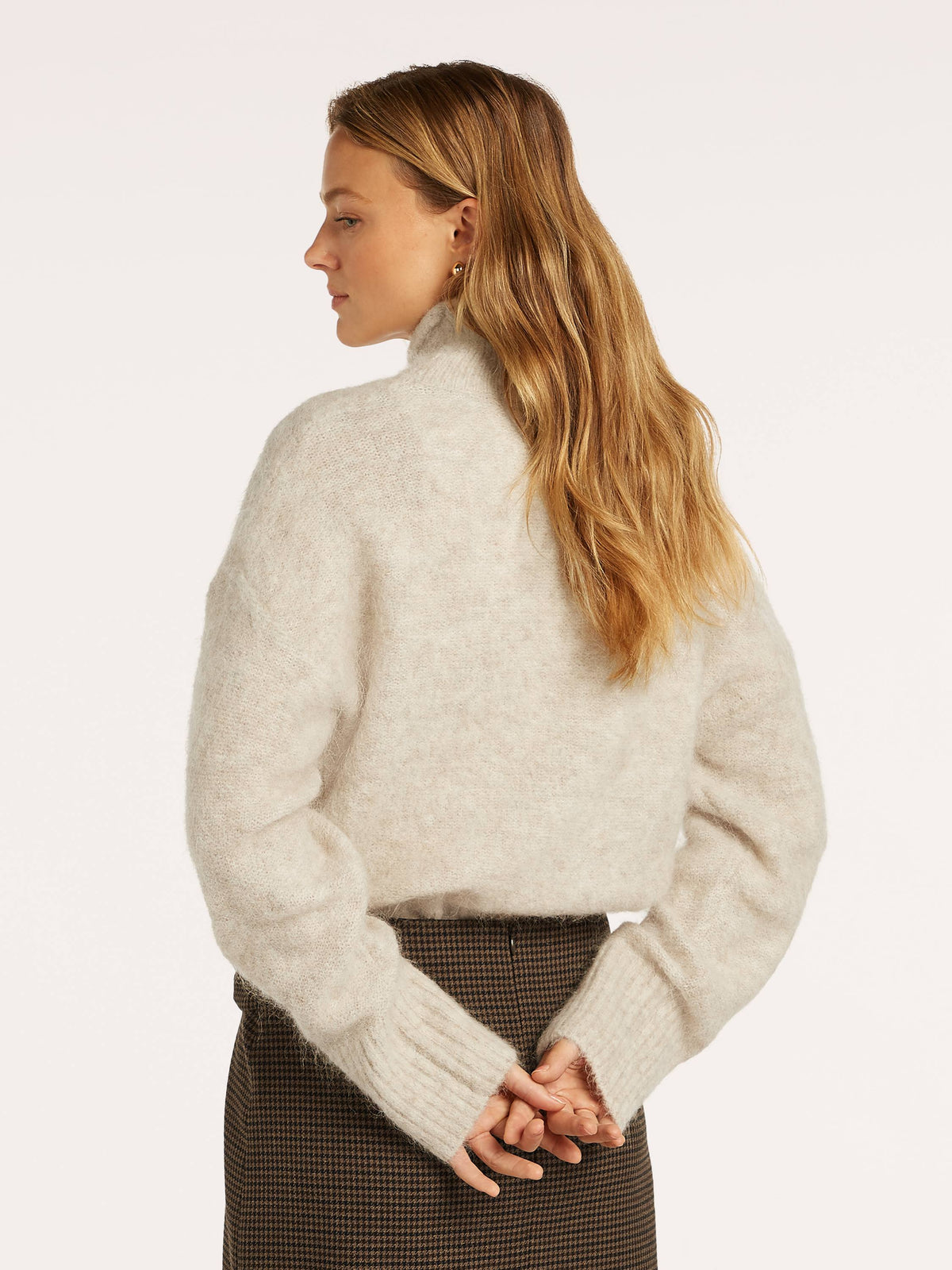 Angela Pullover