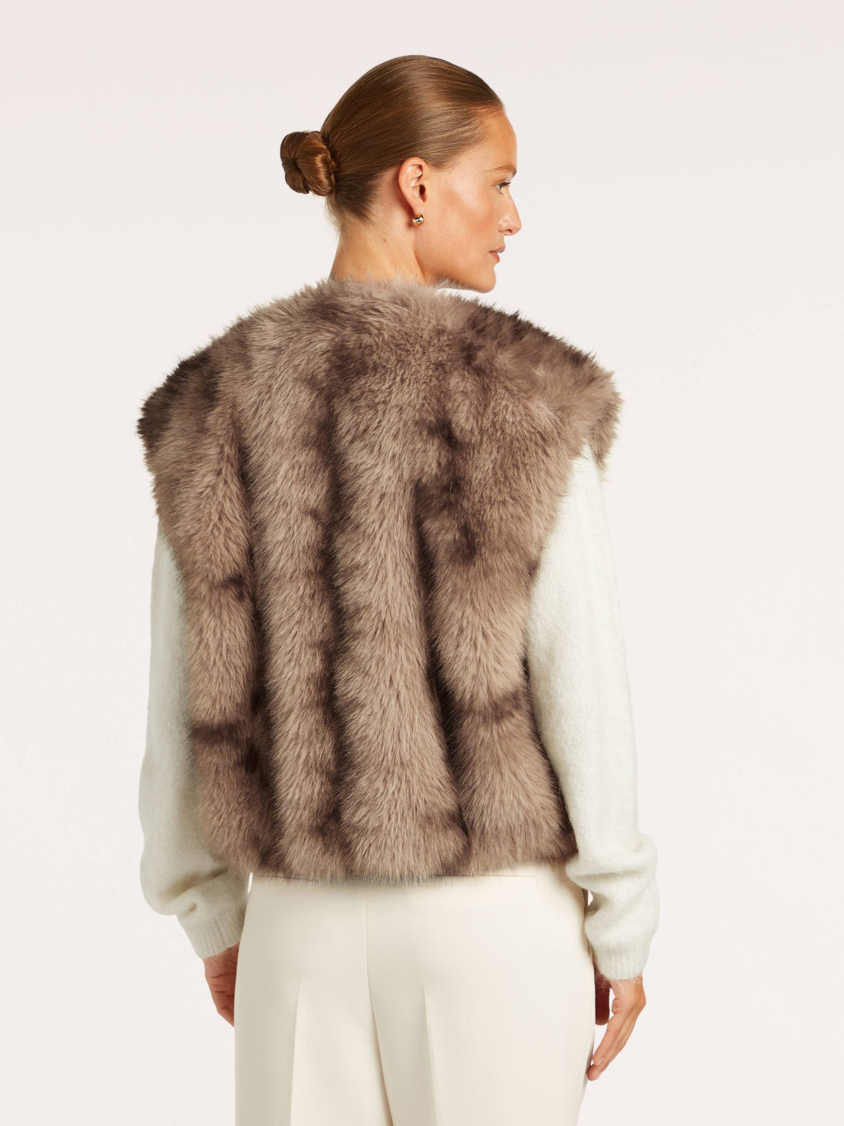 Lucinda Gilet