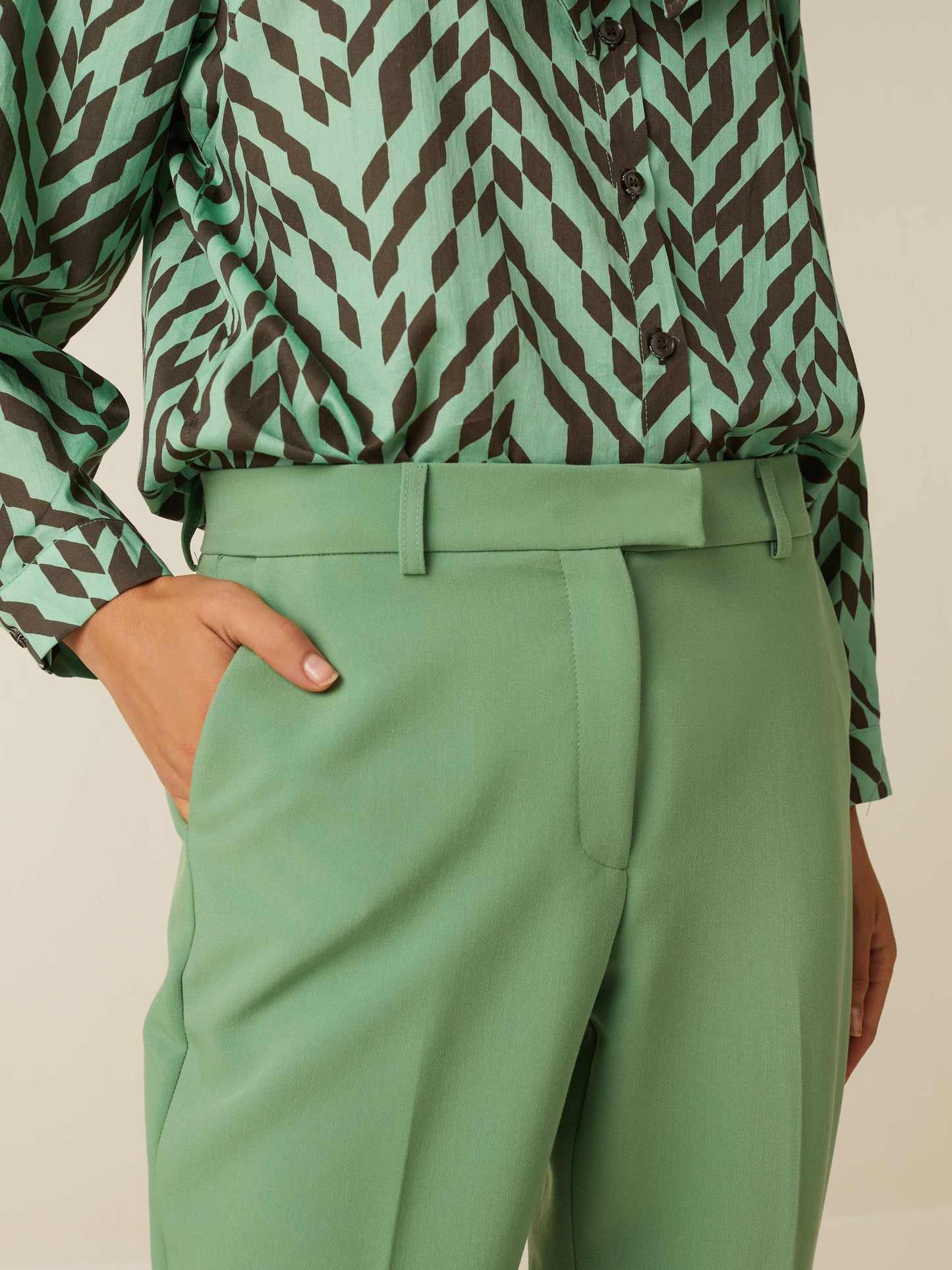 ALIX chino - Matcha Green