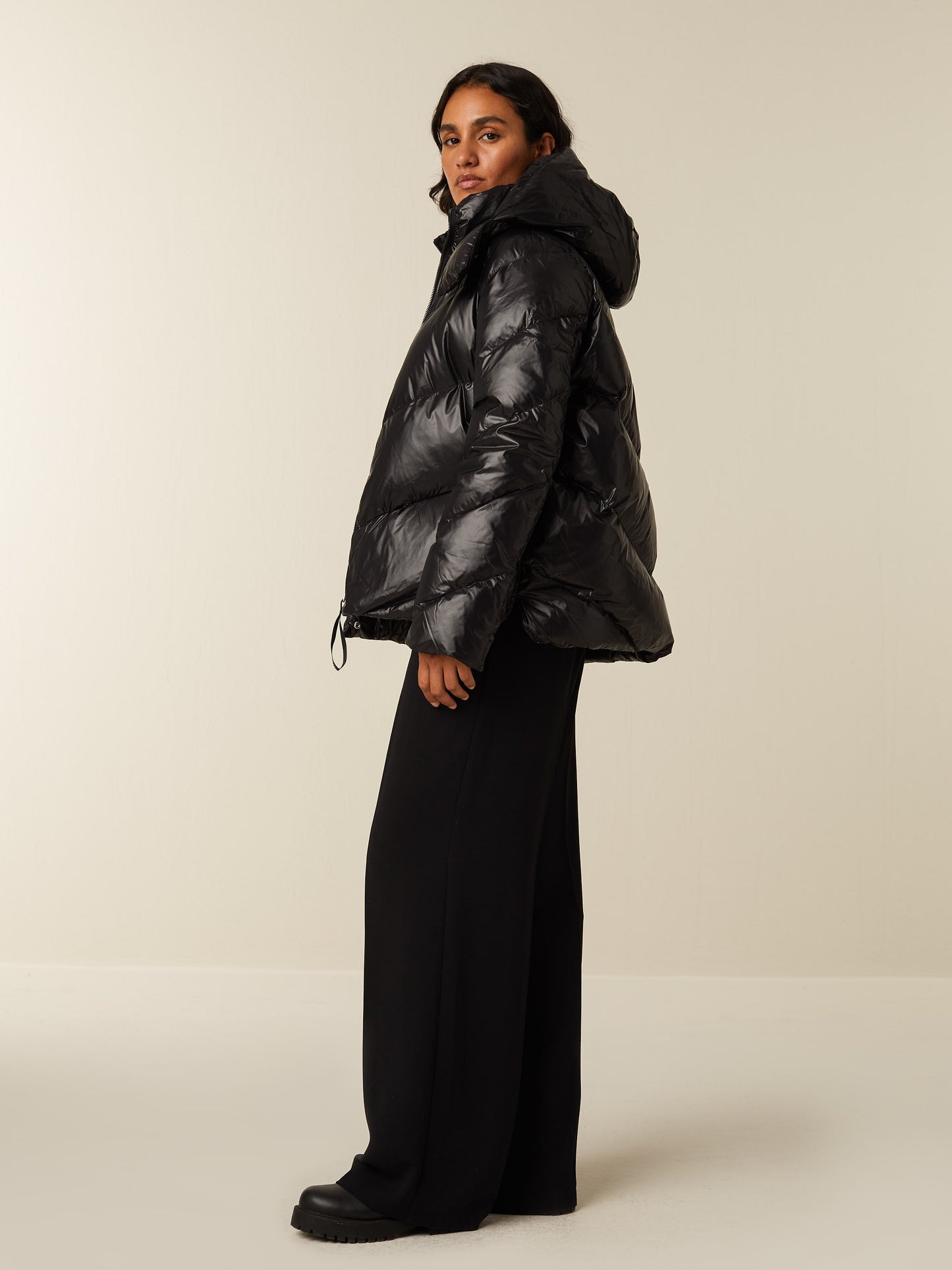 KARLIE - Black