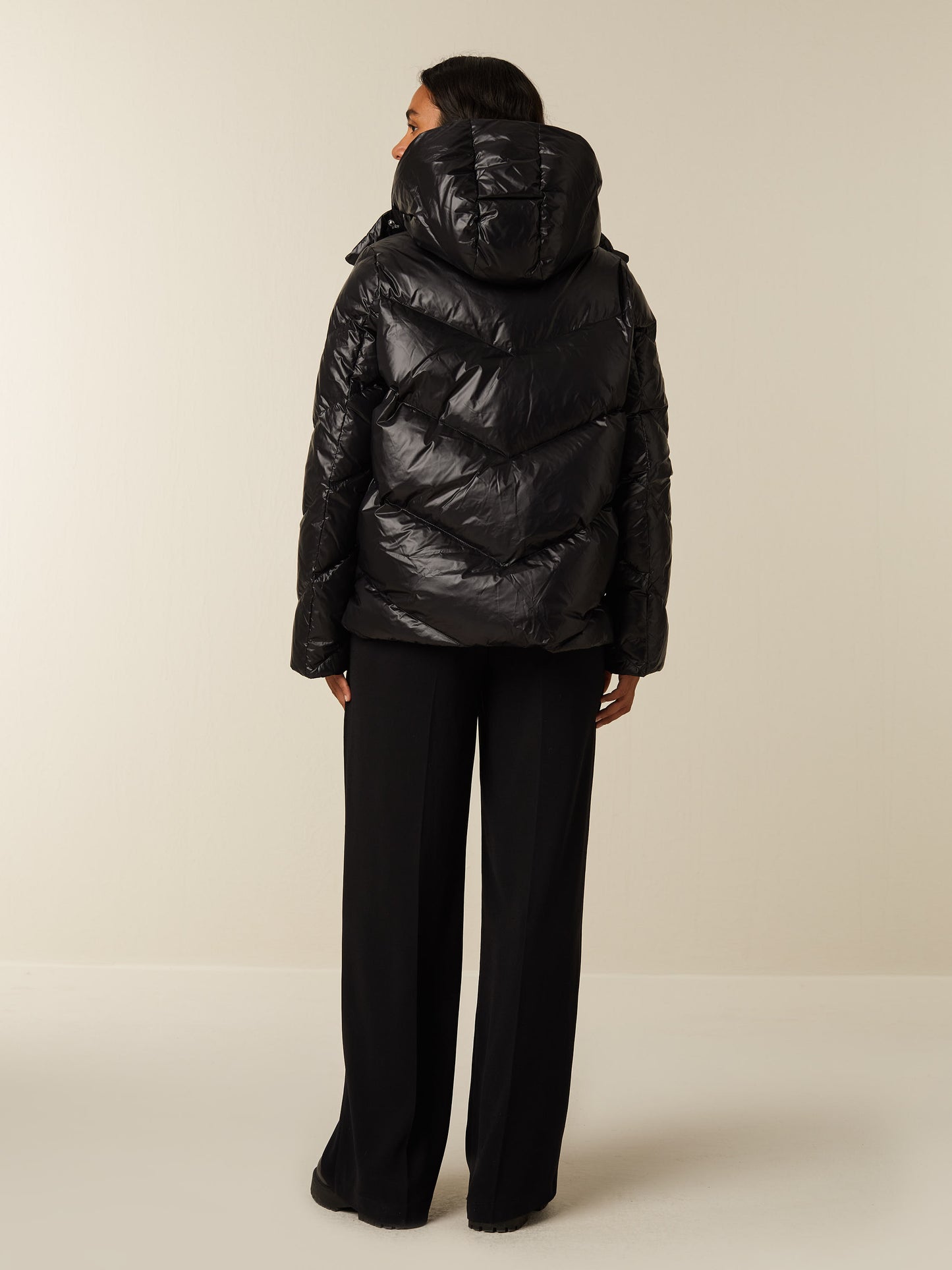 KARLIE - Black