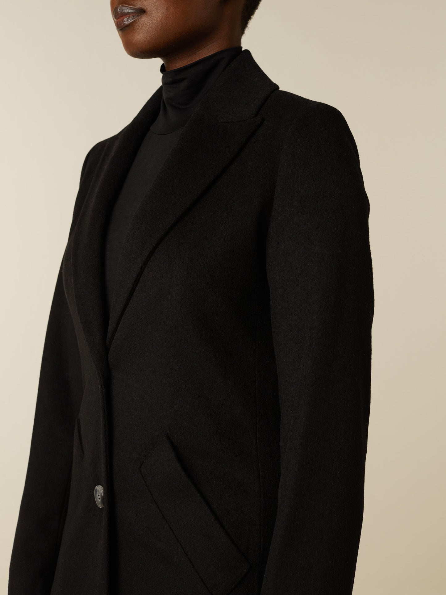RHEA - Black
