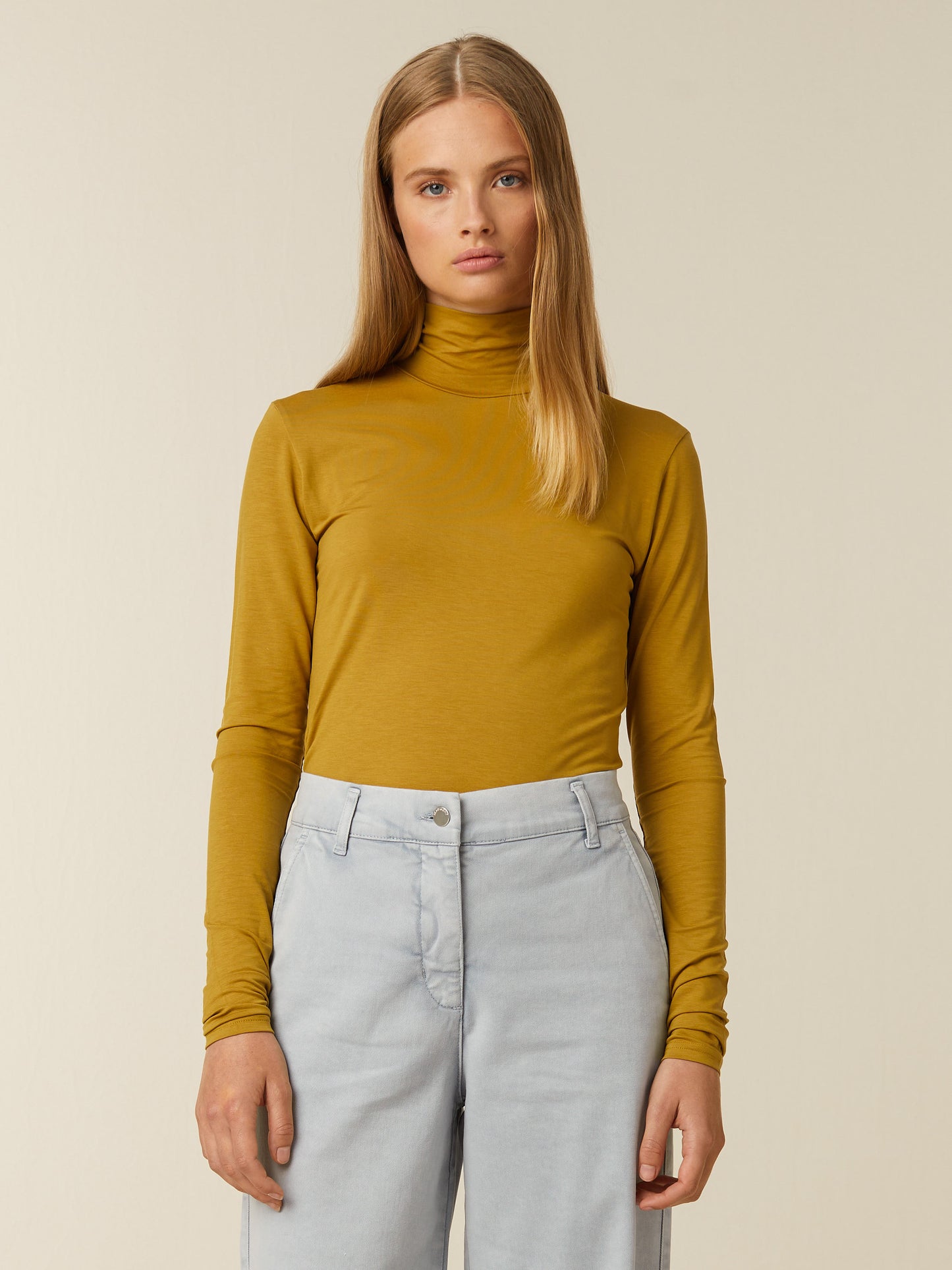 PHOEBE top col - Golden Green