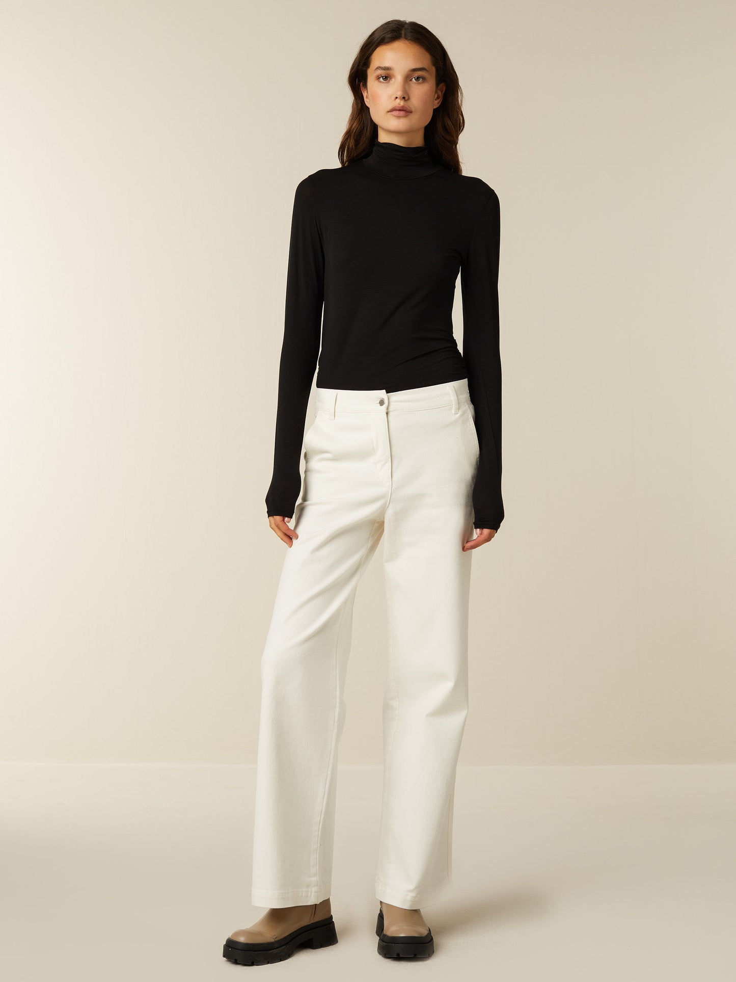 PHOEBE top col - Black
