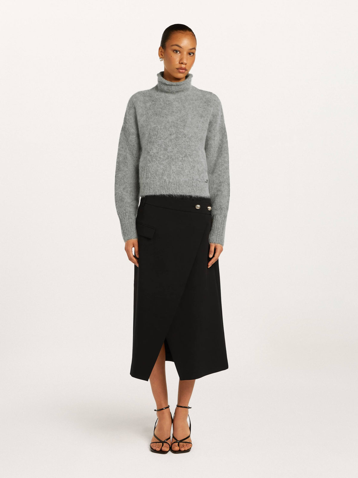 Angela Pullover