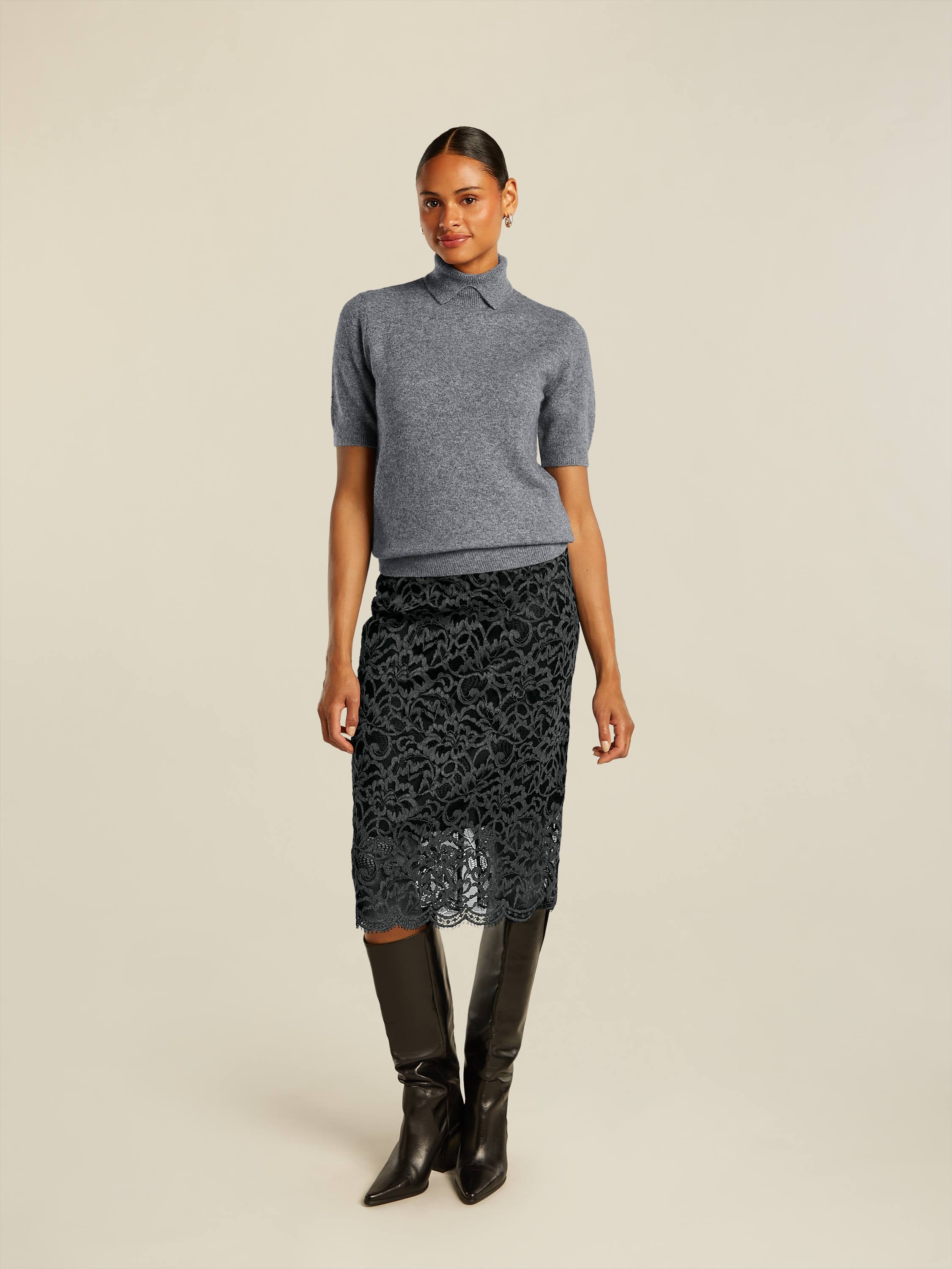 Briana Pullover