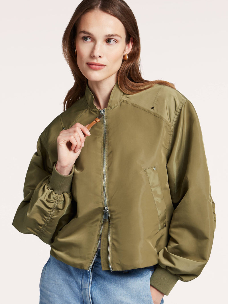 Danique Bomber